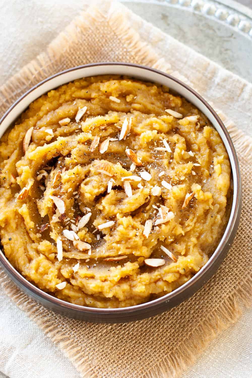 moong dal halwa in a bowl