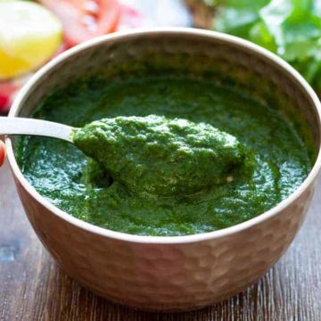 coriander chutney in bowl